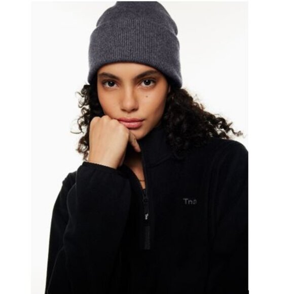 TNA Peak Beanie - Picture 2 of 9